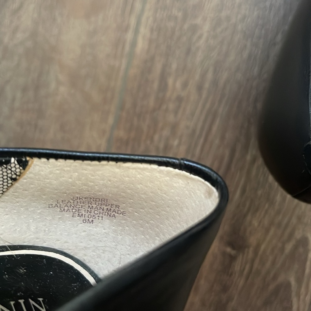 Nine & CO Black Heels - Picture 13 of 13